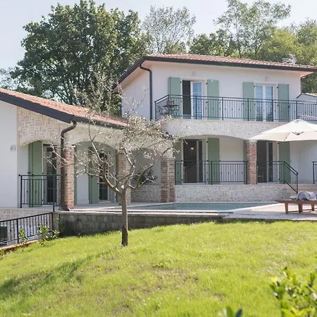 Ferienhaus Awesome In With Wifi *