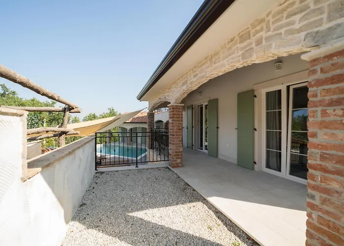 Ferienhaus Awesome In With Wifi Crklada